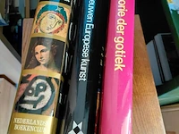Lot 19 - koffietafelboeken kunstgeschiedenis, 3 stuks - afbeelding 2 van  2