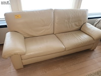 Lot 19 - lederen sofa