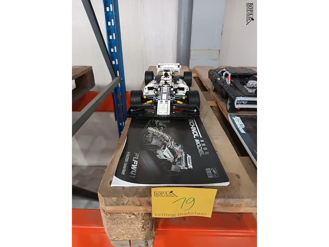 Lot 19 - lego technic f1 williams fw41 - afbeelding 1 van  3