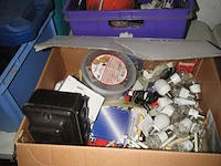Lot 19 - materiaal voor elektrische installaties - afbeelding 1 van  2