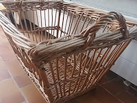 Lot 19 - rieten wasmand - afbeelding 2 van  3