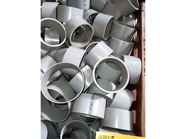 Lot 19 - rondellen voor bordschikking 150 stuks - afbeelding 1 van  2