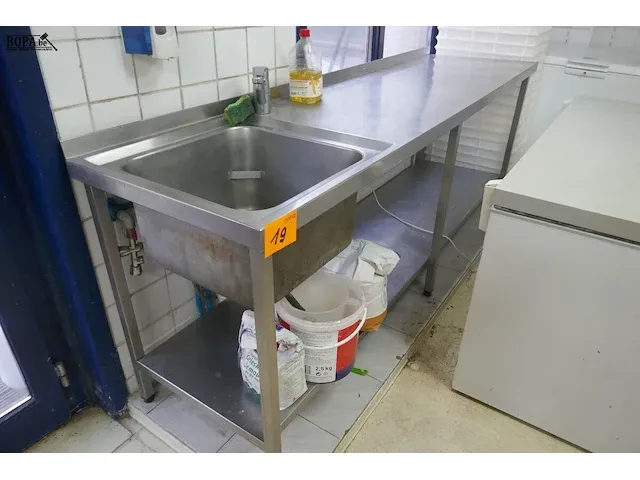 Lot 19 - rvs spoeltafel - afbeelding 1 van  4
