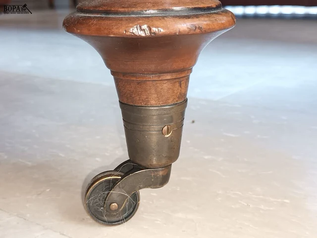 Lot 19 - salontafel op wielen - afbeelding 4 van  6