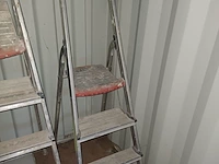 Lot 19 - trapladder altrex - afbeelding 1 van  2