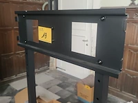 Lot 19 - tv standaard - afbeelding 2 van  4