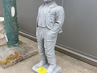 Lot 19 - vintage beton beeld - afbeelding 1 van  5