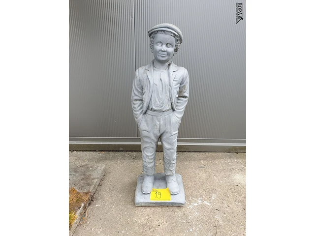 Lot 19 - vintage beton beeld - afbeelding 5 van  5