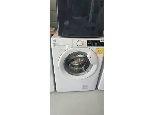 Lot 19 - wasmachine hoover 8 kg - afbeelding 1 van  4