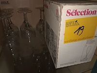 Lot 19 - wijnglazen - afbeelding 3 van  4