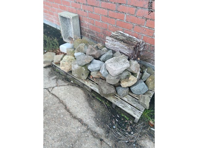 Lot 190 - klinkers en kasseien - afbeelding 3 van  3