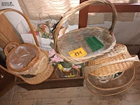 Lot 191 - bak en mandjes. 15 stuks - afbeelding 1 van  4
