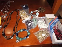 Lot 191 - lot juwelen - afbeelding 2 van  3