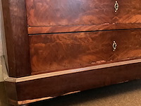 Lot 193 - commode mahoniehout met spiegel en 4 lades - afbeelding 6 van  6