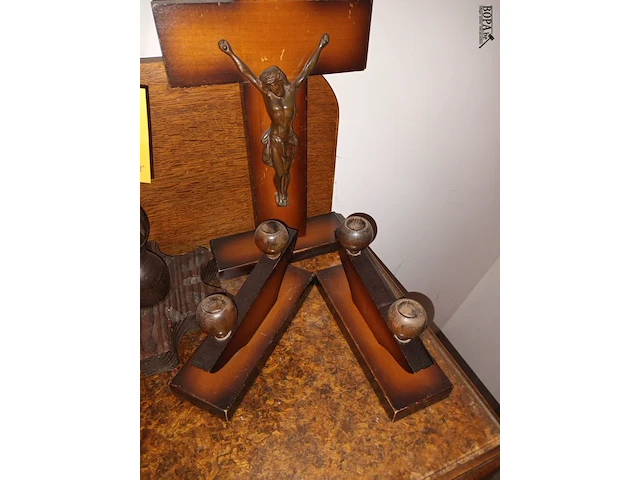 Lot 193 - houten decoratie. 4 stuks - afbeelding 1 van  3