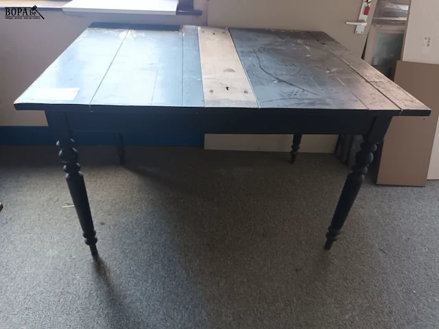 Lot 193 - houten tafel - afbeelding 2 van  3