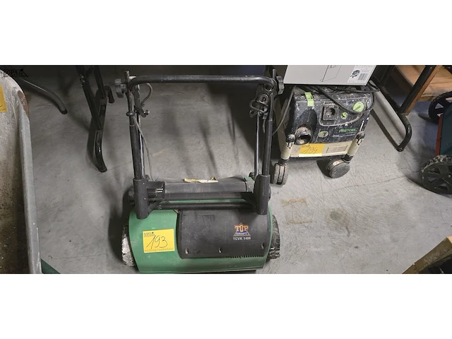 Lot 193 - verticuteer machine topcraft tc vk 1406 - afbeelding 1 van  3
