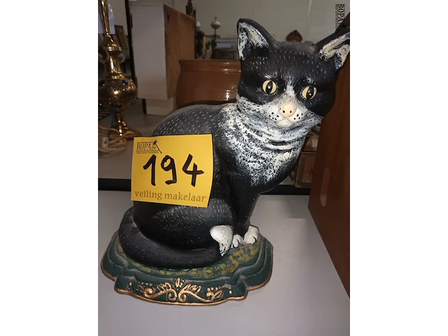 Lot 194 - gietijzeren kat - afbeelding 1 van  4