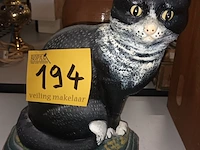 Lot 194 - gietijzeren kat - afbeelding 1 van  4
