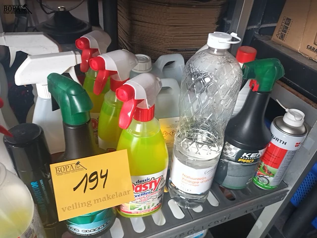 Lot 194 - lot onderhoudsproducten - afbeelding 4 van  7