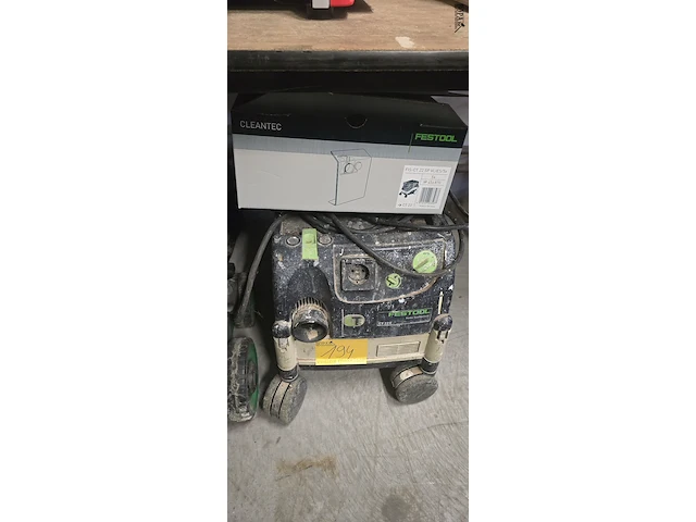 Lot 194 - stofzuiger festool ct22e met stofzuigerzakken - afbeelding 1 van  4