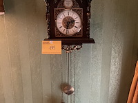 Lot 195 - hangklok met slinger en regulator, 29 x 16 x h43 - afbeelding 6 van  6