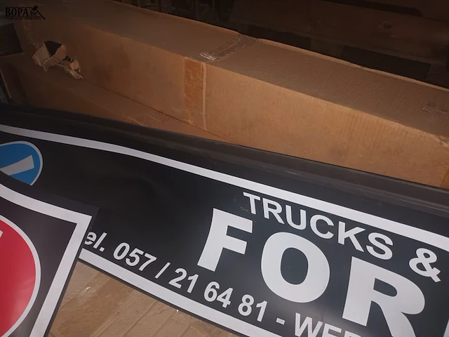Lot 195 - spatlappen. 8 dozen - afbeelding 2 van  3