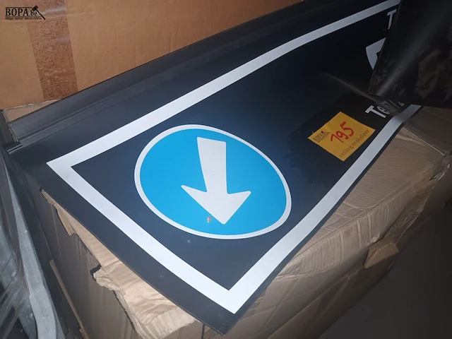 Lot 195 - spatlappen. 8 dozen - afbeelding 3 van  3