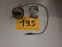 Lot 195 - voltmeter en haka autoknips - afbeelding 4 van  4