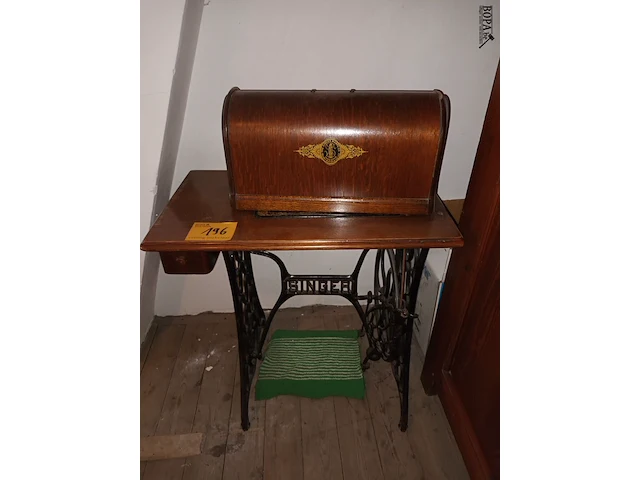 Lot 196 - antieke naaimachine singer - afbeelding 1 van  6