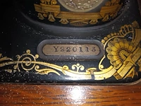Lot 196 - antieke naaimachine singer - afbeelding 6 van  6