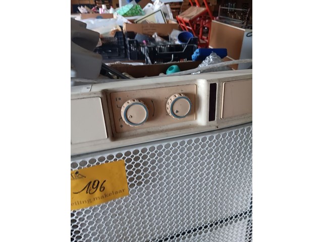 Lot 196 - elektrische radiator superser - afbeelding 2 van  3