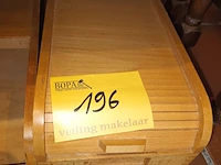 Lot 196 - houten fichebak met rolluik. 2 stuks - afbeelding 3 van  3