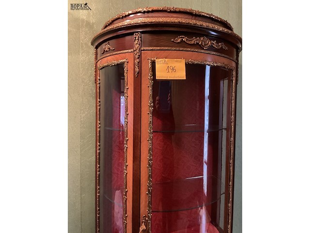 Lot 196 - italiaanse pronkkast - afbeelding 2 van  8