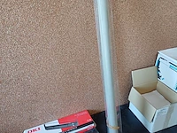 Lot 196 - rolgordijn en cartridge - afbeelding 1 van  5