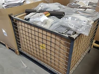 Lot 196 - stapelbakken met samples - afbeelding 3 van  5