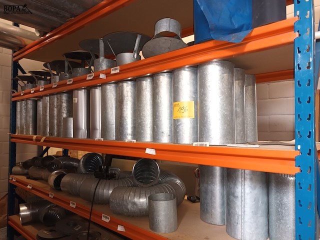 Lot 196 - stukken voor rookafvoer - afbeelding 3 van  7