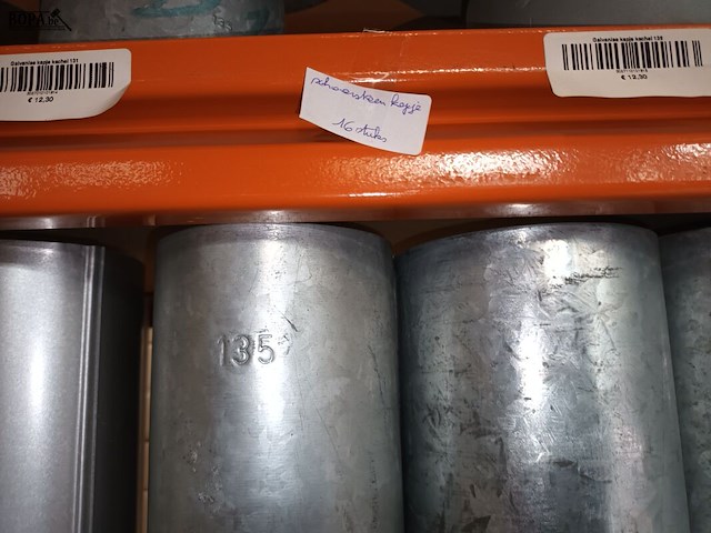 Lot 196 - stukken voor rookafvoer - afbeelding 5 van  7