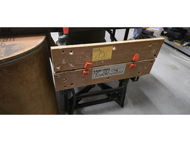 Lot 196 - workmate black & decker - afbeelding 1 van  2