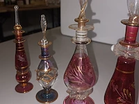 Lot 197 - parfumflesjes. 7 stuks - afbeelding 4 van  5