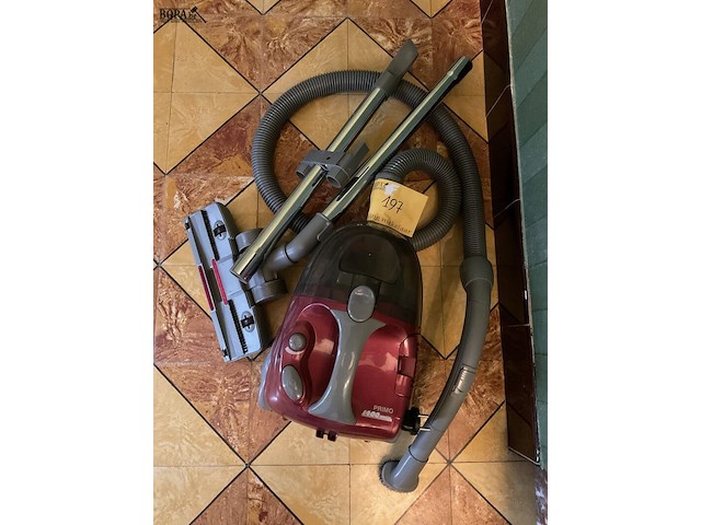 Lot 197 - stofzuiger primo 1400 watt - afbeelding 1 van  1