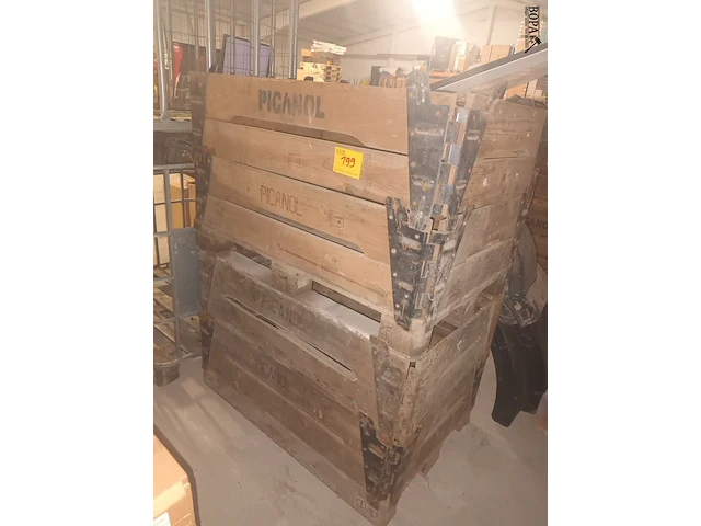 Lot 199 - houten palletbak picanol. 2 stuks - afbeelding 1 van  4