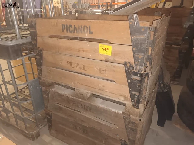 Lot 199 - houten palletbak picanol. 2 stuks - afbeelding 2 van  4
