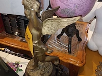 Lot 199 - koperen putti aug. moreau - afbeelding 2 van  4