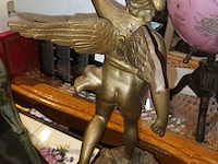 Lot 199 - koperen putti aug. moreau - afbeelding 4 van  4