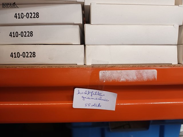 Lot 199 - luchtfilters voor grasmachine. 55 stuks - afbeelding 2 van  2