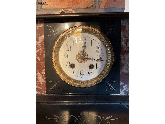 Lot 199 - marmeren staklok - afbeelding 3 van  7