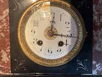 Lot 199 - marmeren staklok - afbeelding 3 van  7