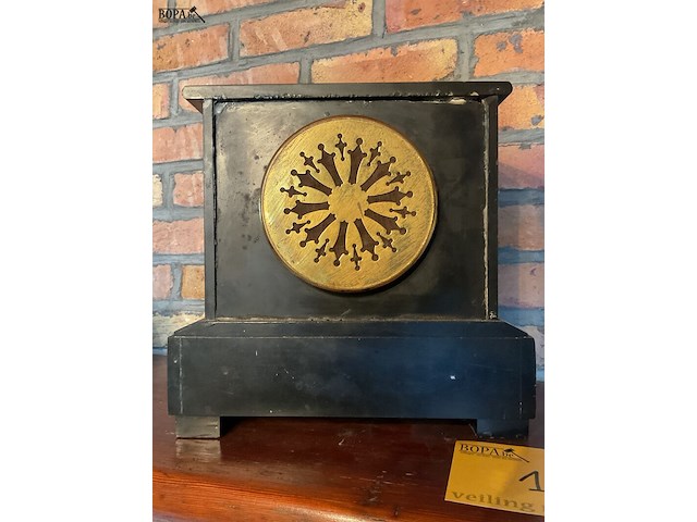 Lot 199 - marmeren staklok - afbeelding 7 van  7