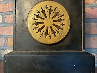 Lot 199 - marmeren staklok - afbeelding 7 van  7